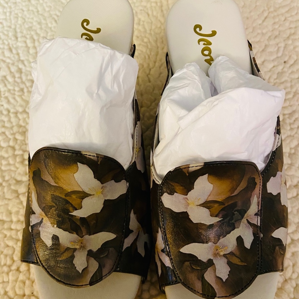 ICON- RARE SHOES🤩🤩🤩 - Picture 5 of 6